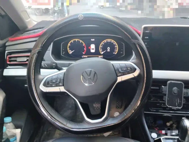 Volkswagen Lavida — Фото автомобиля 6