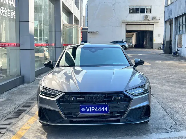 Audi A7L — Фото автомобиля 2