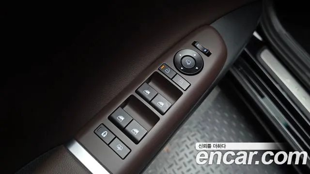 Hyundai Grandeur GN7 — Фото автомобиля 28
