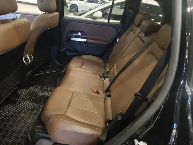 Mercedes-Benz GLB-Class — Фото автомобиля 16