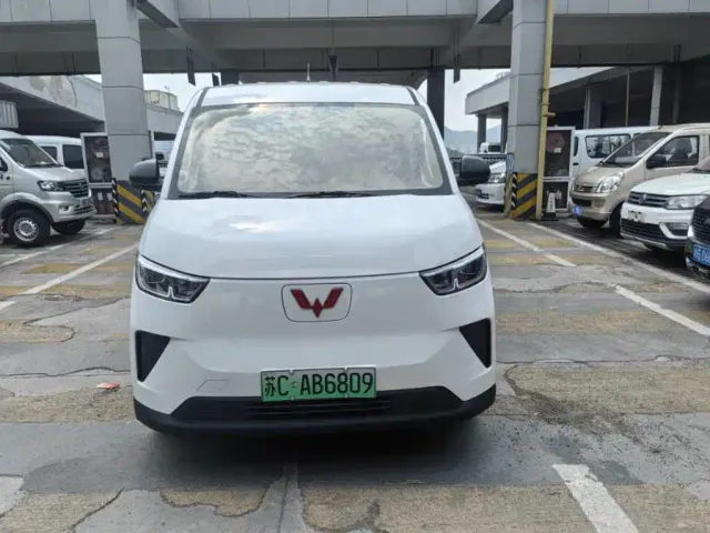 Wuling Yangguang — Фото автомобиля 3