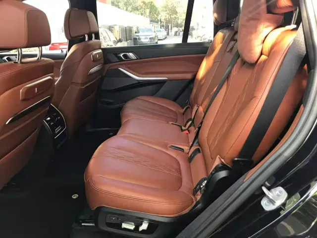 BMW X7 — Фото автомобиля 9