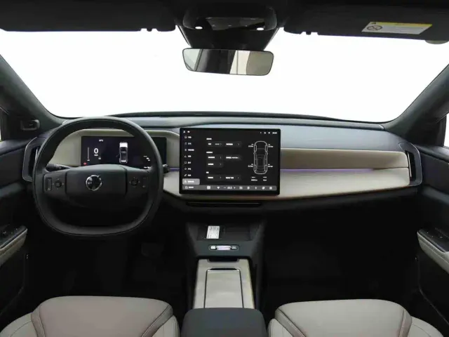 Volvo Volvo XC70 Plug-in Hybrid 2025 Standard — Фото автомобиля 4