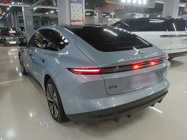 Nio ET5 — Фото автомобиля 4