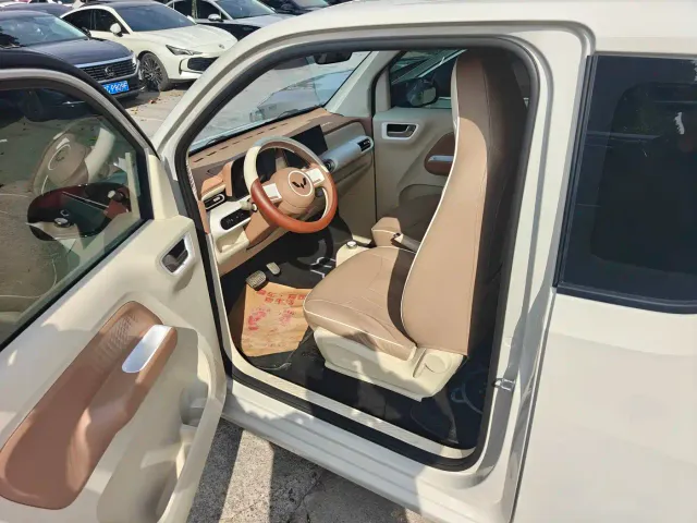 Wuling Hongguang Mini EV — Фото автомобиля 7