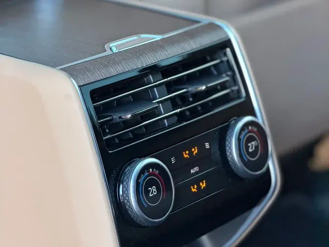 Land Rover Range Rover — Фото автомобиля 9