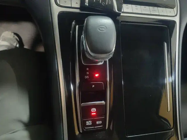 GAC Trumpchi M8 — Фото автомобиля 16