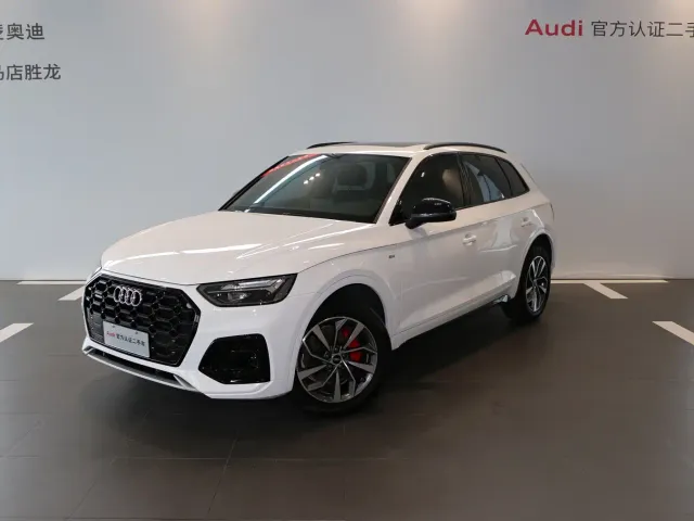 Фотография автомобиля — Audi Q5L