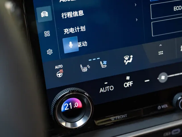 Lexus RZ — Фото автомобиля 17
