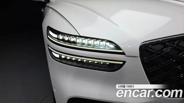 Genesis GV70 — Фото автомобиля 7