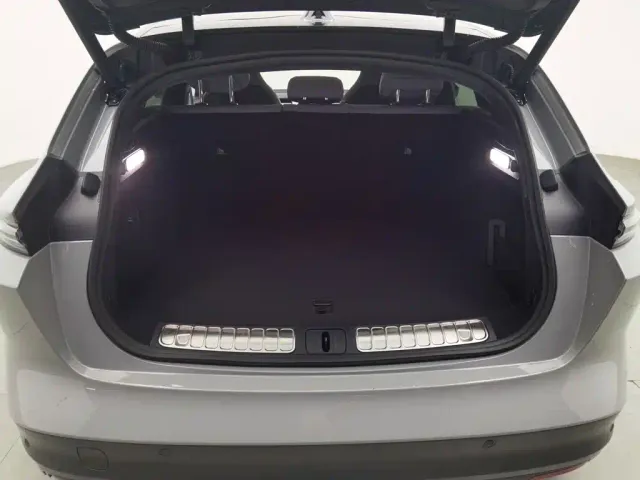 Nio ET5 Touring — Фото автомобиля 16