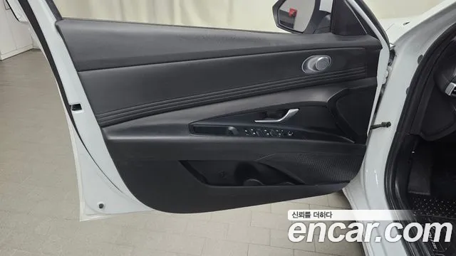 Hyundai Avante CN7 — Фото автомобиля 13