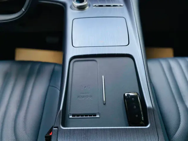 Geely Galaxy E5 — Фото автомобиля 12