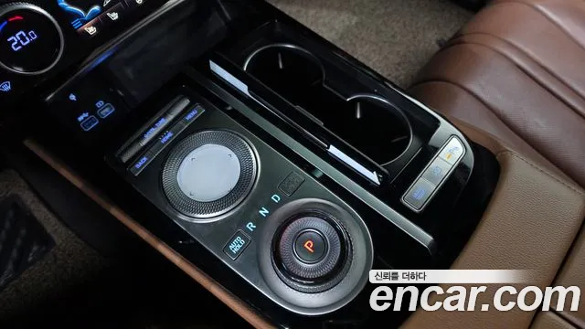 Genesis G80 Бензин 2.5 турбо 2WD — Фото автомобиля 9