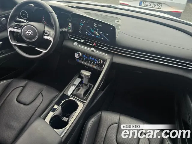 Hyundai AVANTE Avante (CN7) — Фото автомобиля 15
