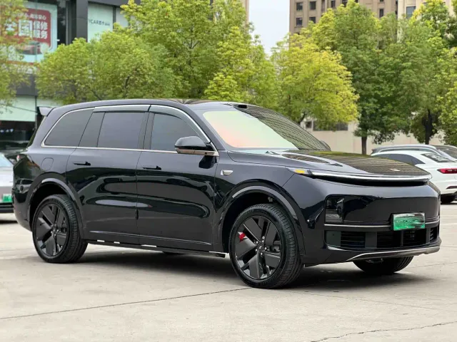 Li Auto L9 — Фото автомобиля 3