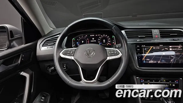 Volkswagen Tiguan — Фото автомобиля 13