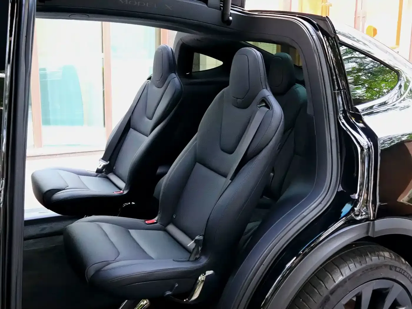 Tesla Model X 2023 Dual Motor All-Wheel Drive Edition — Фото автомобиля 7