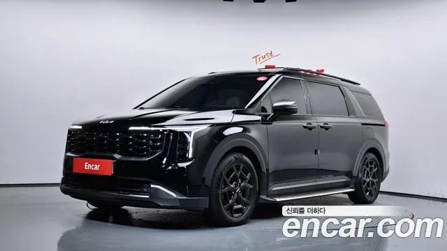Фотография автомобиля — Kia Carnival 4th Gen