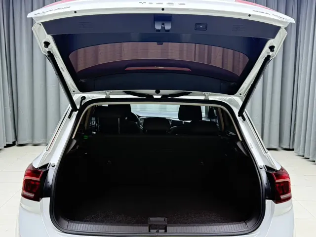 Volkswagen T-Roc — Фото автомобиля 20