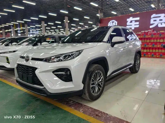 Toyota Wildlander — Фото автомобиля 2