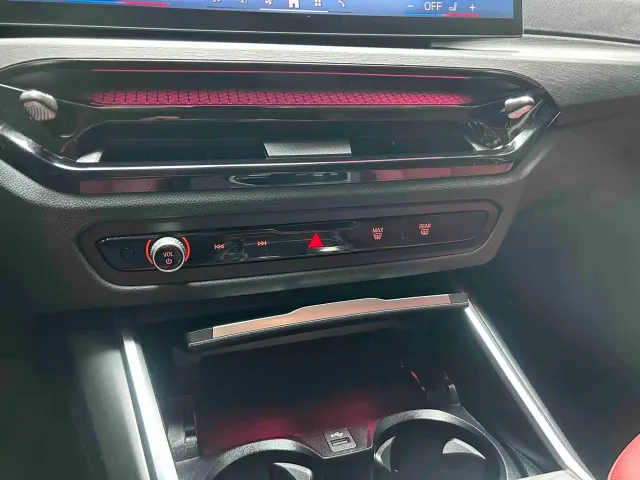 BMW 3 Series — Фото автомобиля 9