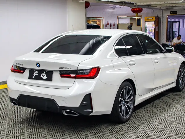 BMW 3 Series — Фото автомобиля 22