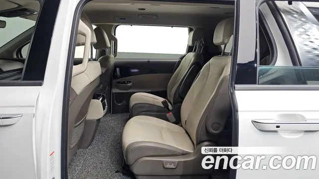 Kia Canival Carnival 4 поколение Дизель 9 мест Signature — Фото автомобиля 12