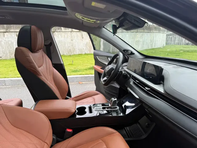Chery Tiggo 8 PLUS — Фото автомобиля 13
