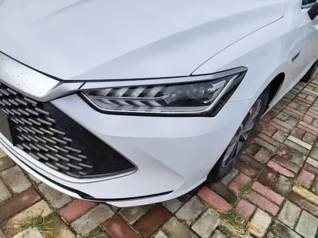 BYD Qin PLUS — Фото автомобиля 23