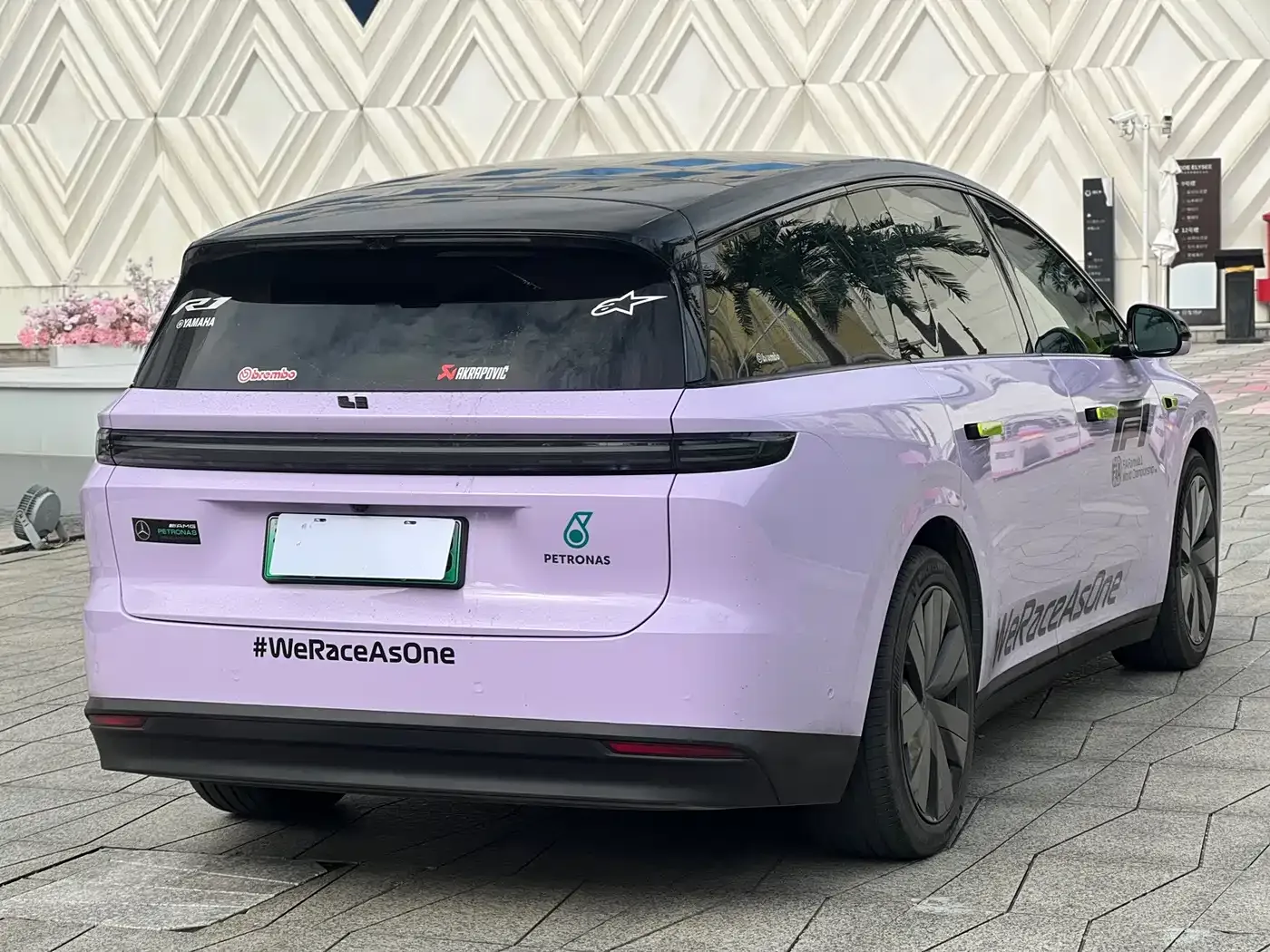 Li Auto Li i8 2025 Standard Edition — Фото автомобиля 6