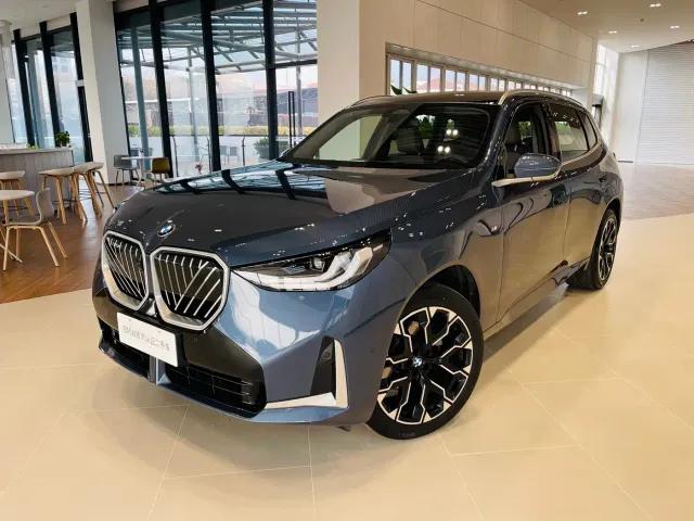 Фотография автомобиля — BMW X3