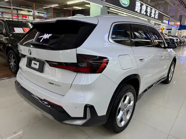 BMW X1 — Фото автомобиля 4