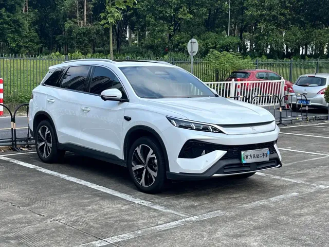 BYD Song Pro — Фото автомобиля 3