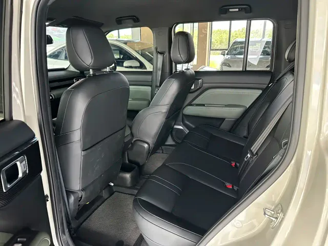 Baojun Yep Plus — Фото автомобиля 8