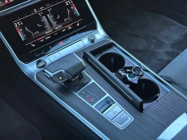 Audi A6L — Фото автомобиля 14