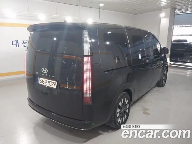 Hyundai Staria — Фото автомобиля 3