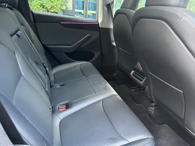 Tesla Model Y — Фото автомобиля 8