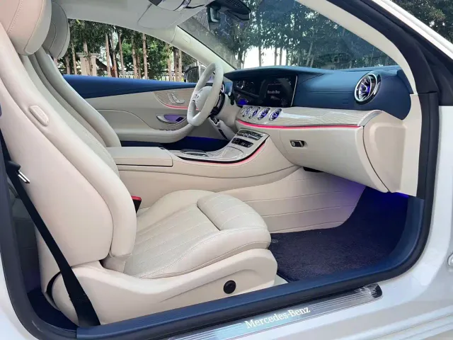 Mercedes-Benz E-Class — Фото автомобиля 19