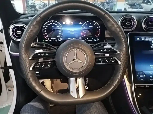 Mercedes-Benz C-Class — Фото автомобиля 10
