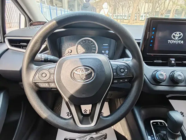Toyota Corolla — Фото автомобиля 7