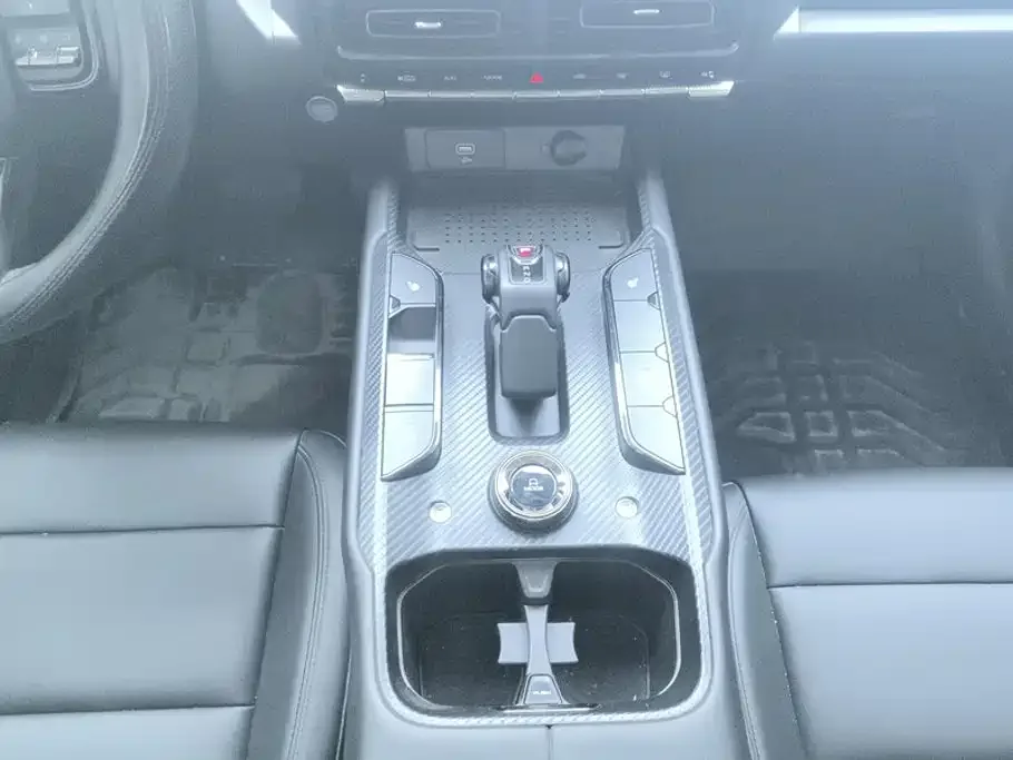 Haval Haval Meng Long NEV 2023 Hi4 102 Explorer Edition — Фото автомобиля 16