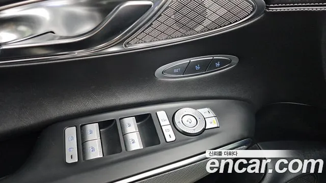 Genesis GV70 2.5T Бензин 2WD — Фото автомобиля 25