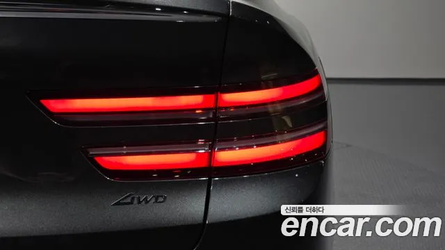 Genesis GV80 — Фото автомобиля 20