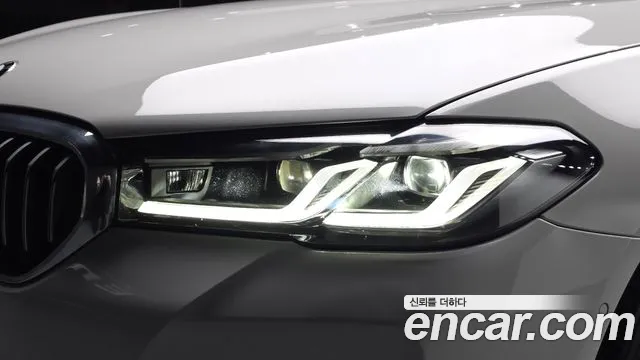 BMW 5 Series G30 — Фото автомобиля 7
