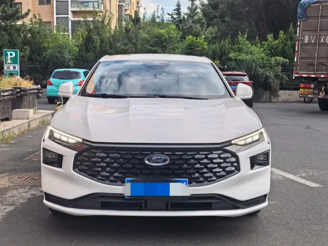 Ford Mondeo — Фото автомобиля 2