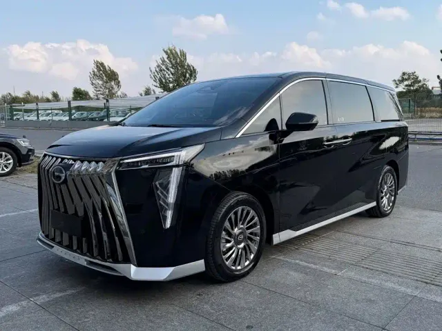 Фотография автомобиля — GAC Trumpchi M8