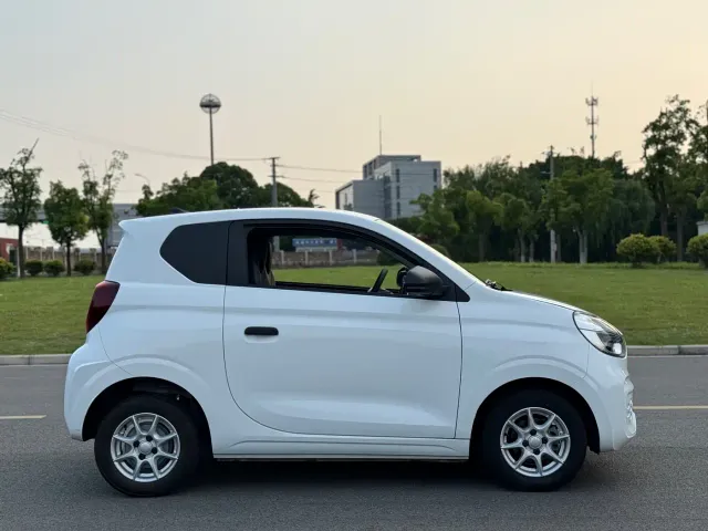 Roewe Clever — Фото автомобиля 7