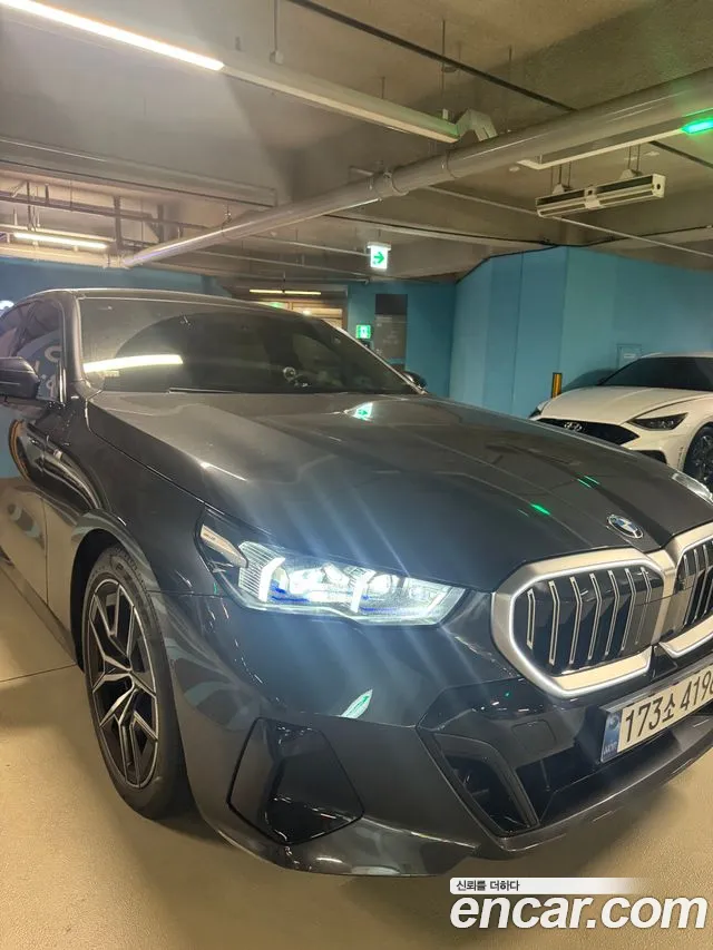 Фотография автомобиля — BMW 5 Series G60