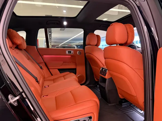 Li Auto L7 — Фото автомобиля 15